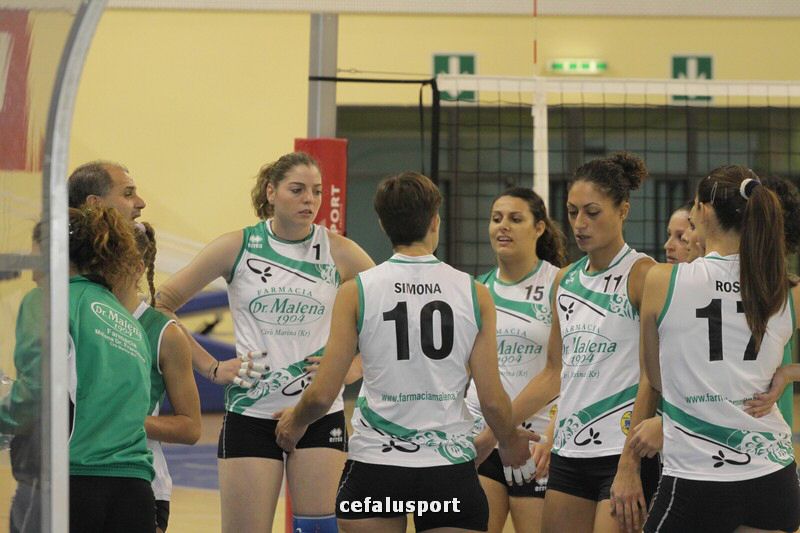 111030 volley 144_tn.jpg